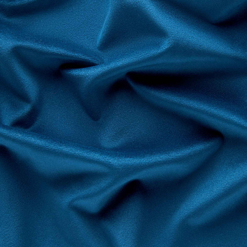 Snoovi™ 18” x 18” | Velvet